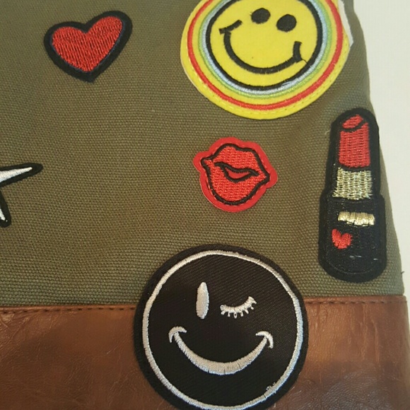 AMERICAN EAGLE NEW HOSTPICK Patches WRISTLET - Picture 4 of 6